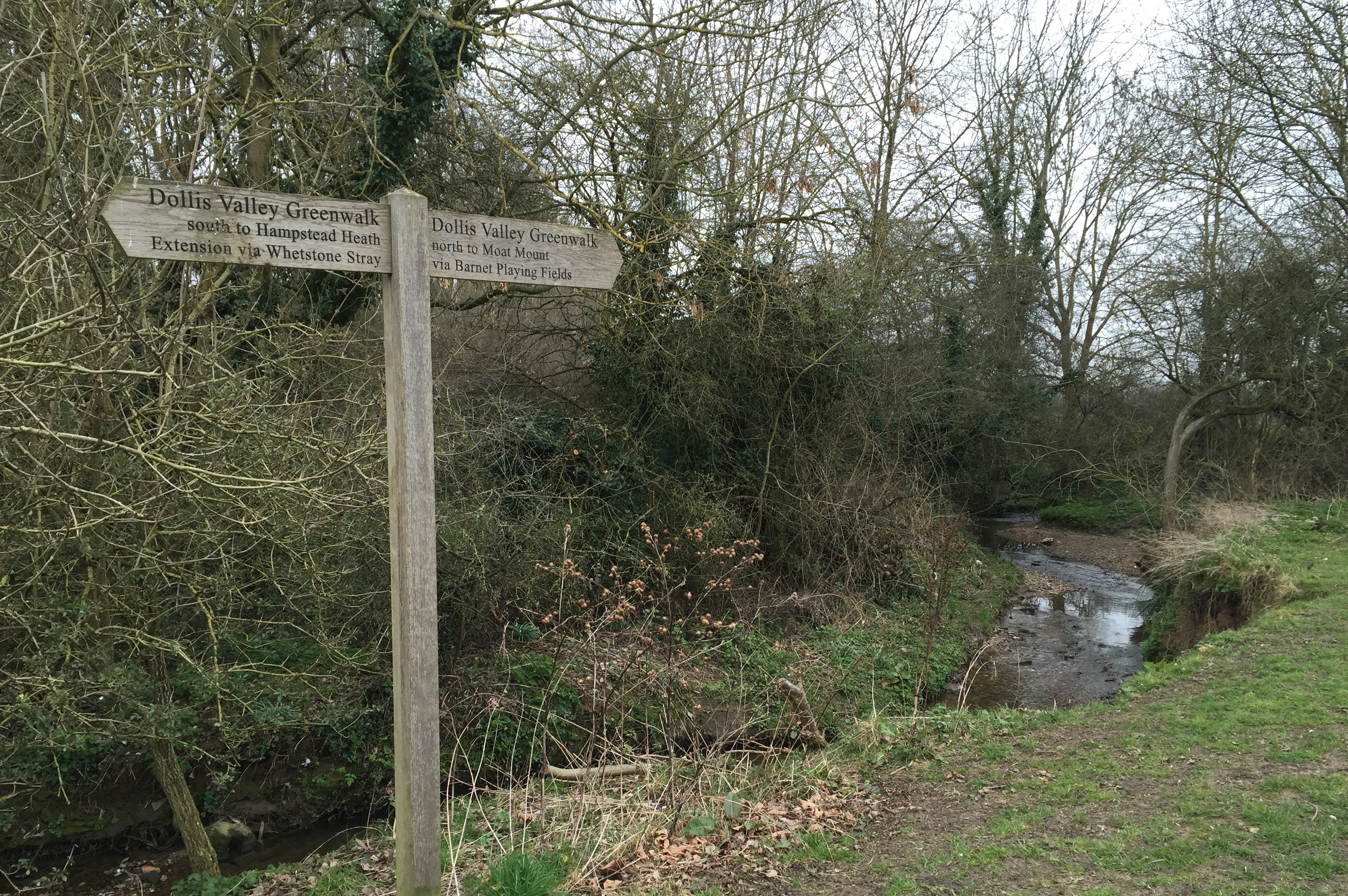 Dollis Valley Greenwalk: Barnet to Whetstone Stray // High Living Barnet